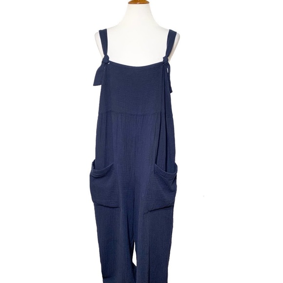 SOLD-Madewell Jumpsuit Slouchy Navy Blue Overalls - Picture 2 of 13